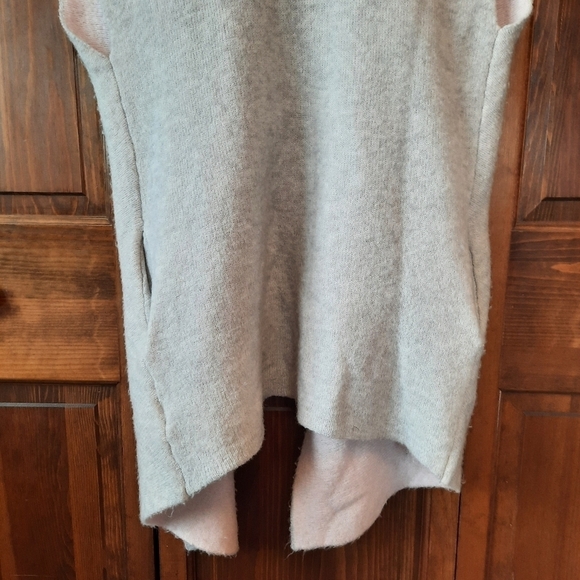 Lole Freddie Riverstone Two Tone gray blush pink wool blend sleeveless cardigan - Picture 12 of 14